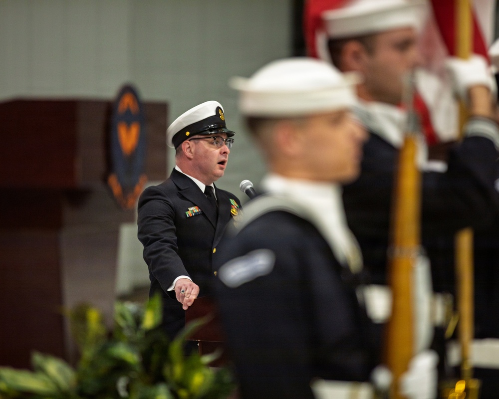 VUQ 11 hosts establishment of command ceremony