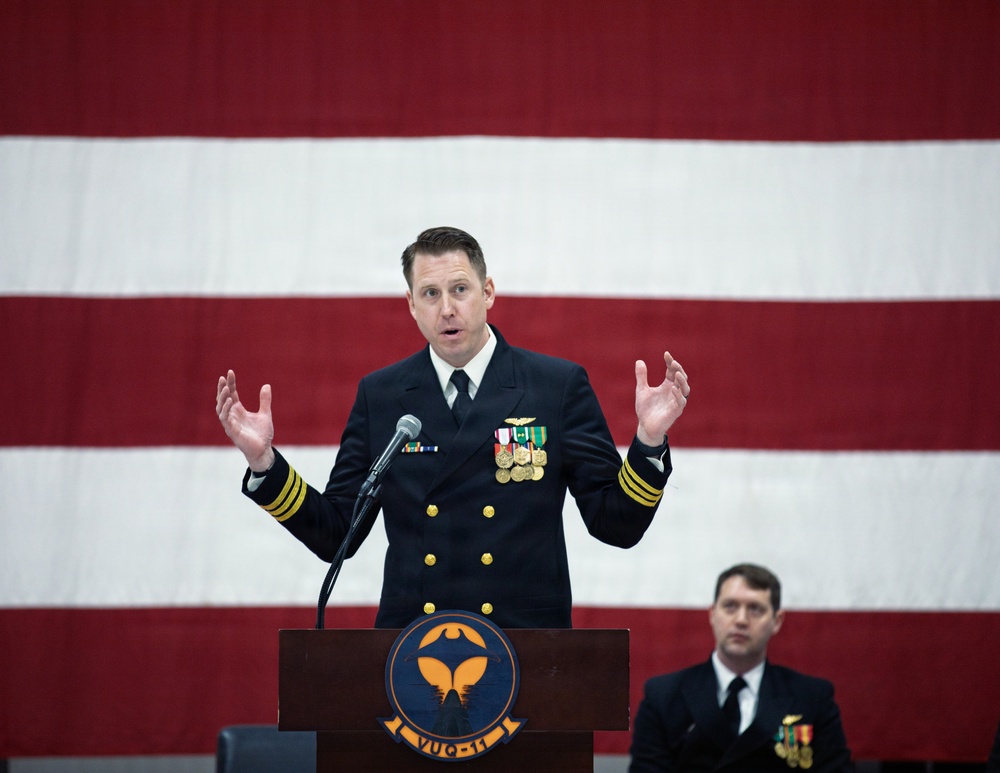 VUQ 11 hosts establishment of command ceremony