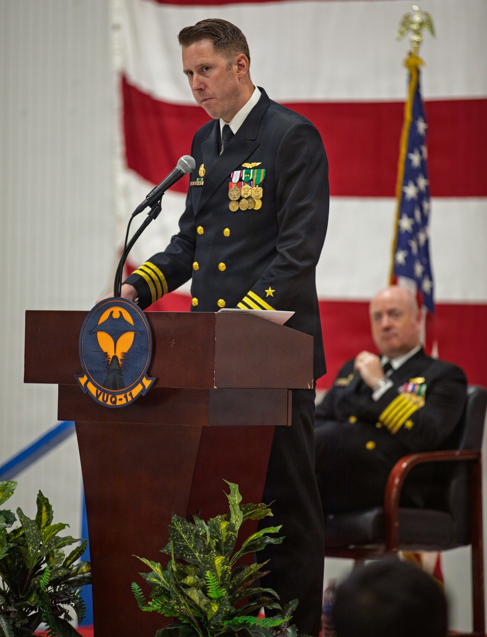 VUQ 11 hosts establishment of command ceremony