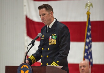 VUQ 11 hosts establishment of command ceremony