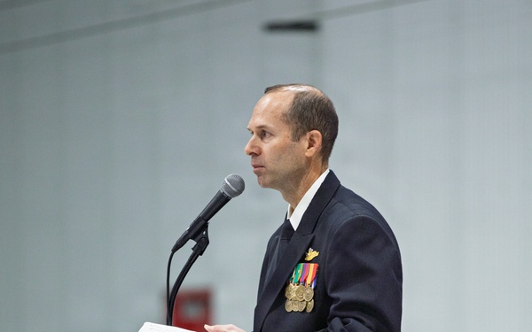 VUQ 11 hosts establishment of command ceremony
