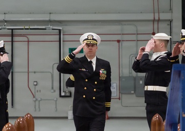 VUQ 11 hosts establishment of command ceremony