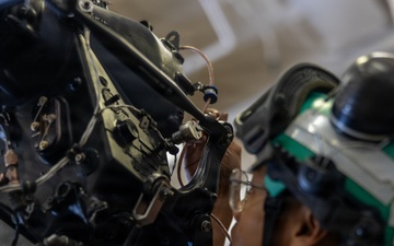 22nd MEU(SOC) | VMM 263 (Reinforced) Conducts Aircraft Maintenance