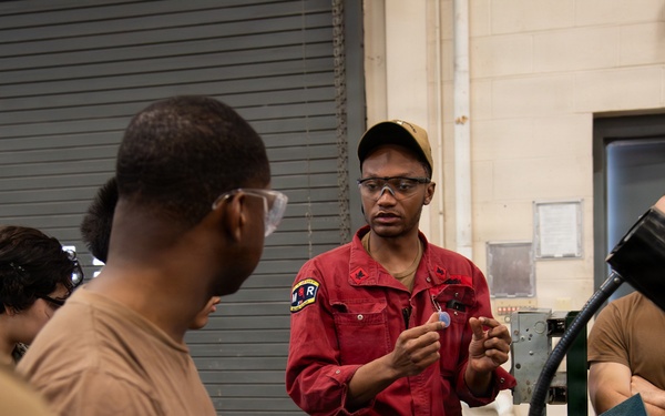 Surface Warfare Engineering School Command (SWESC) Great Lakes Instructors Train Next Generation of U.S. Navy Machinery Repairmen