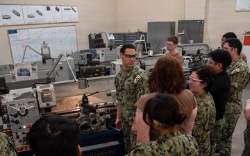 Surface Warfare Engineering School Command (SWESC) Great Lakes Instructors Train Next Generation of U.S. Navy Machinery Repairmen
