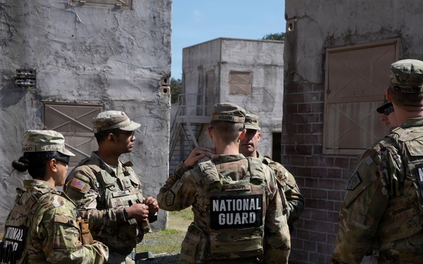 Georgia National Guard Soldiers assigned to JTF-DC conduct training