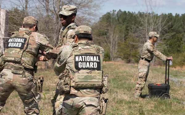 Georgia National Guard Soldiers assigned to JTF-DC conduct training