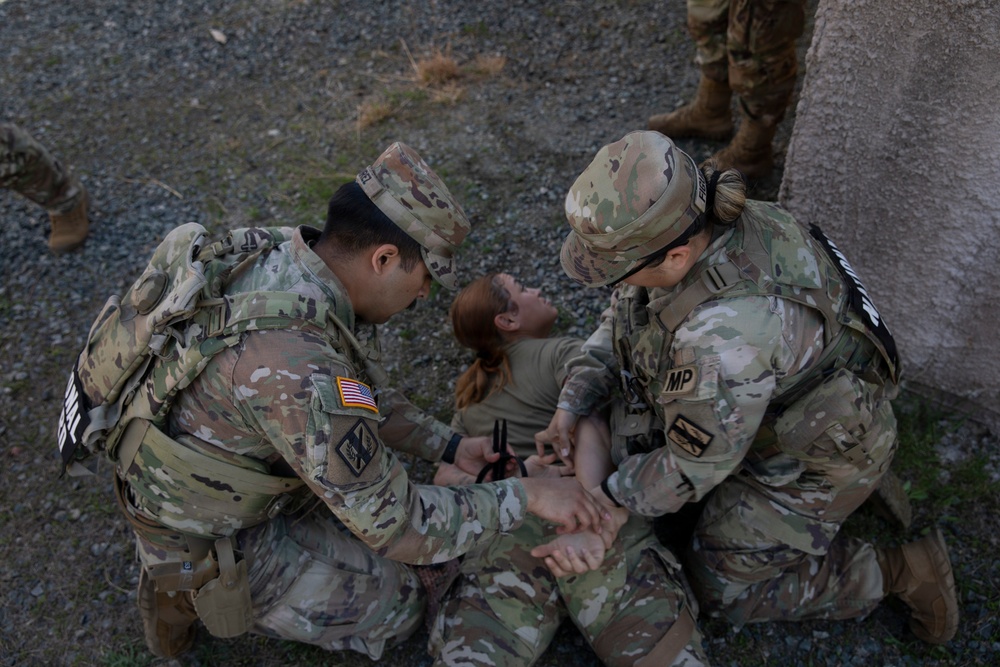 Georgia National Guard Soldiers assigned to JTF-DC conduct training