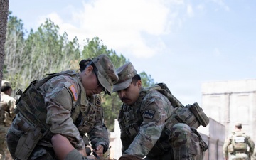 Georgia National Guard Soldiers assigned to JTF-DC conduct training