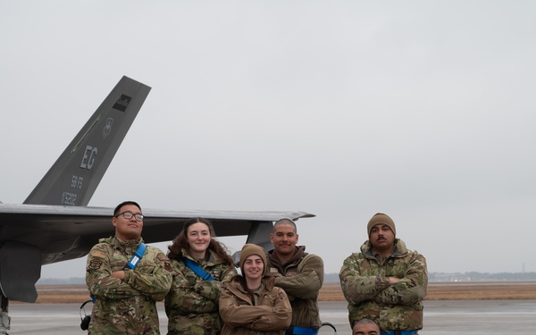 MacDill Supports F35 Training