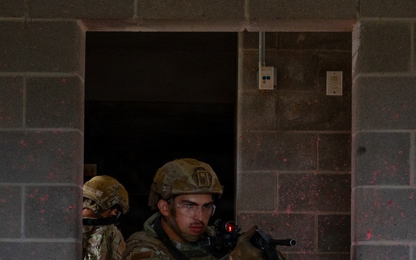 Security Forces learns entry and clear techniques