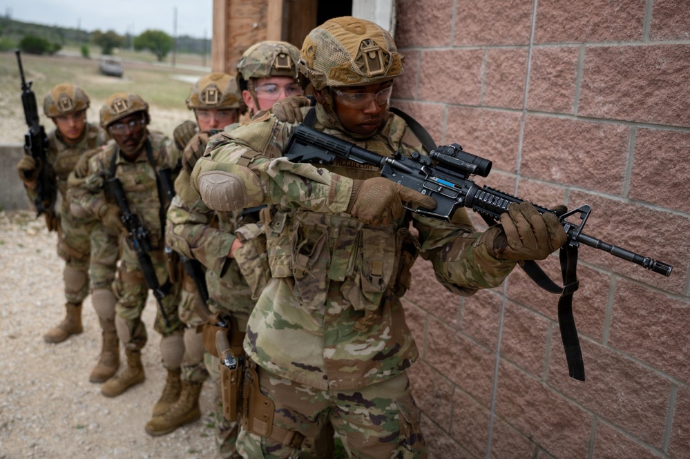 Security Forces learns entry and clear techniques