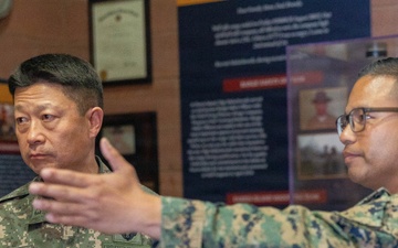 Maj. Gen. Seung Min Ryu visit Parris Island