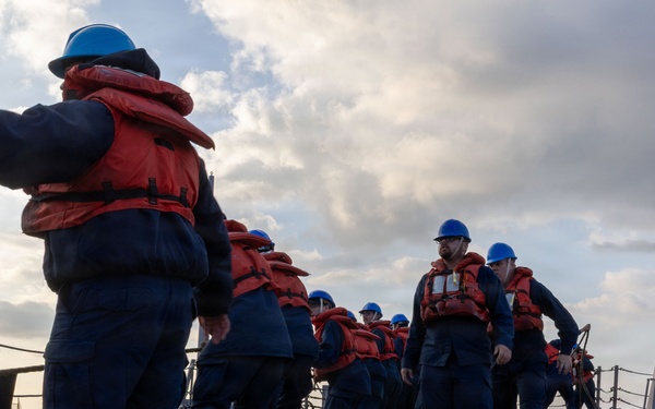USS Oscar Austin (DDG 79) Conducts a Replenishment-At-Sea (RAS) with USNS William McLean (T-AKE 12)
