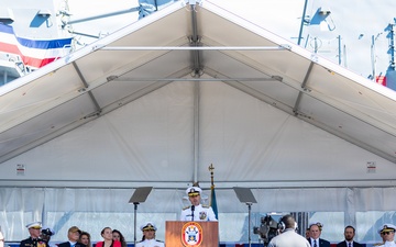 The Commandant, Gen. Eric M. Smith attends the commissioning of the USS Harvey C. Barnum Jr.