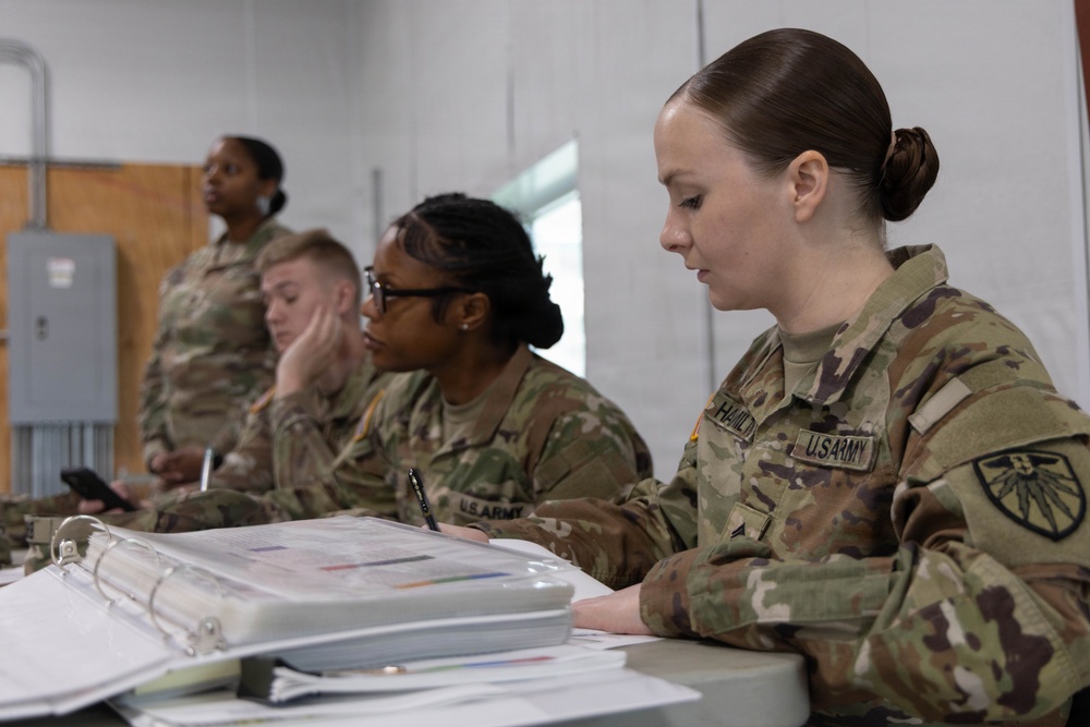 ARCYBER/NETCOM Best Squad Competition Kicks Off with Weigh-In