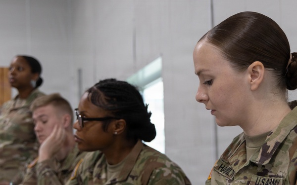 ARCYBER/NETCOM Best Squad Competition Kicks Off with Weigh-In