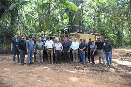 Yuma Proving Ground and Arctic Regions Command Groups visit Tropic Regions