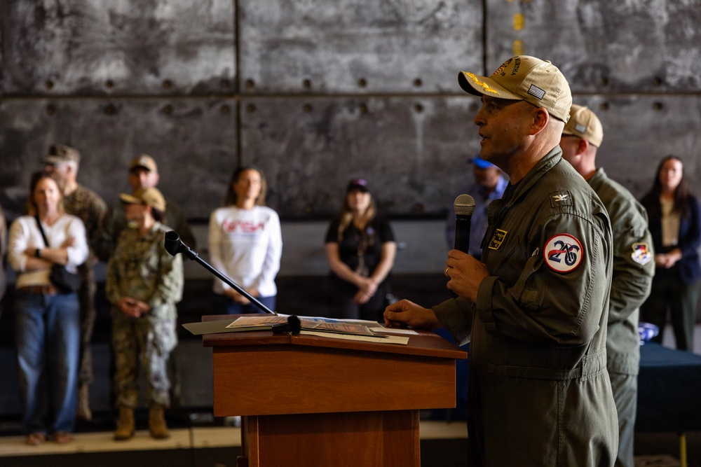 USS John P. Murtha holds Artemis II all-hands call, press conference