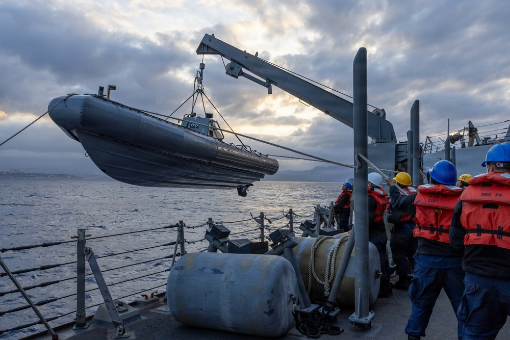 USS Oscar Austin (DDG 79) Conducts Daily Operations