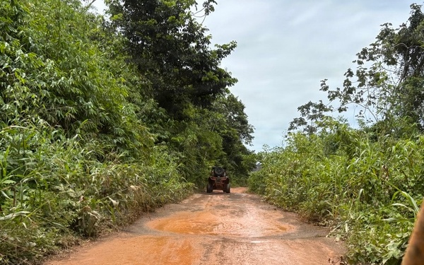 Yuma Proving Ground and Arctic Regions Command Groups visit Tropic Regions