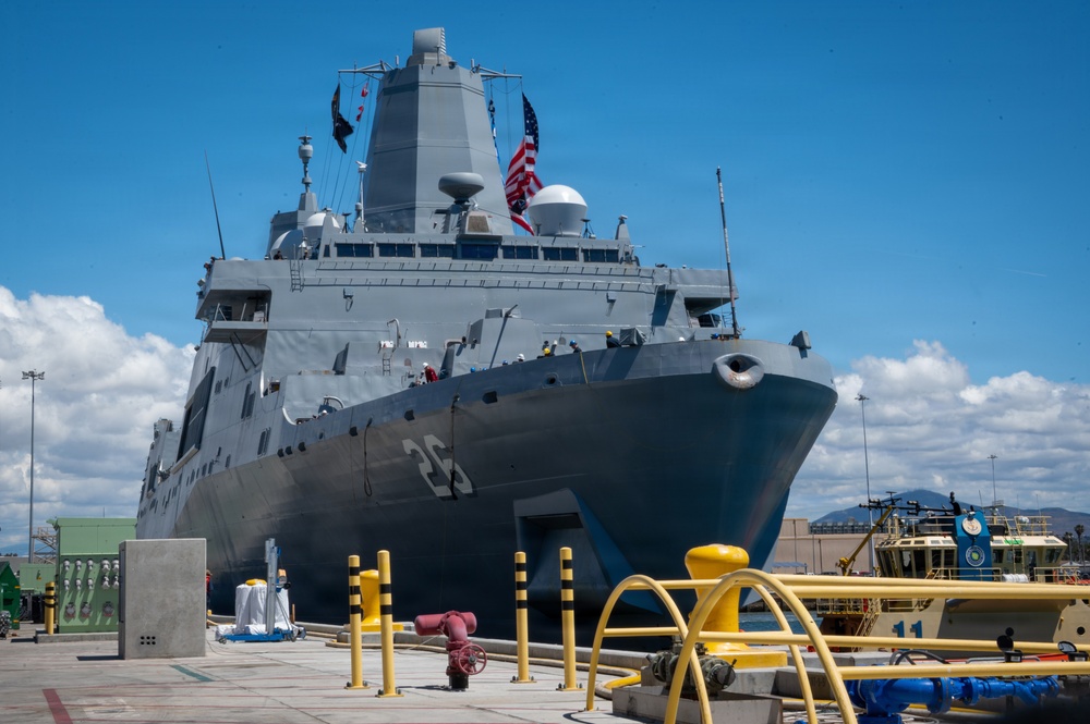 USS John P. Murtha Returns to San Diego following Recovery of NASA’s Artemis II  Crew and Space Capsule