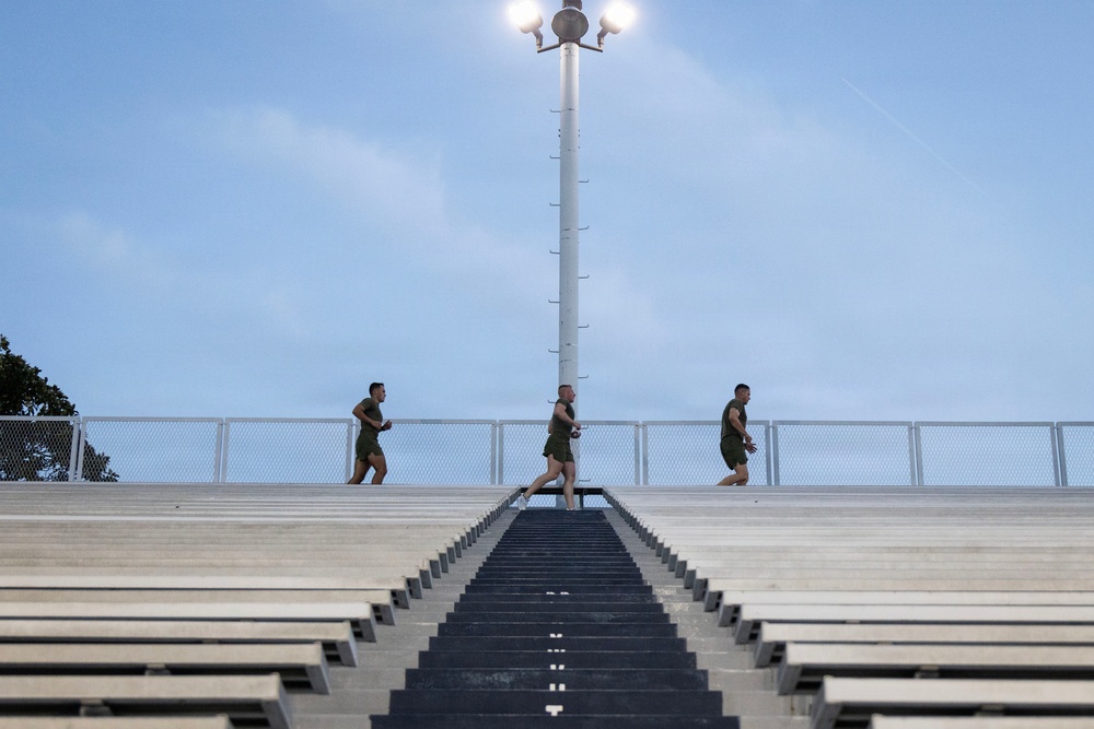 SMMC Ruiz visits Hampton Roads NROTC