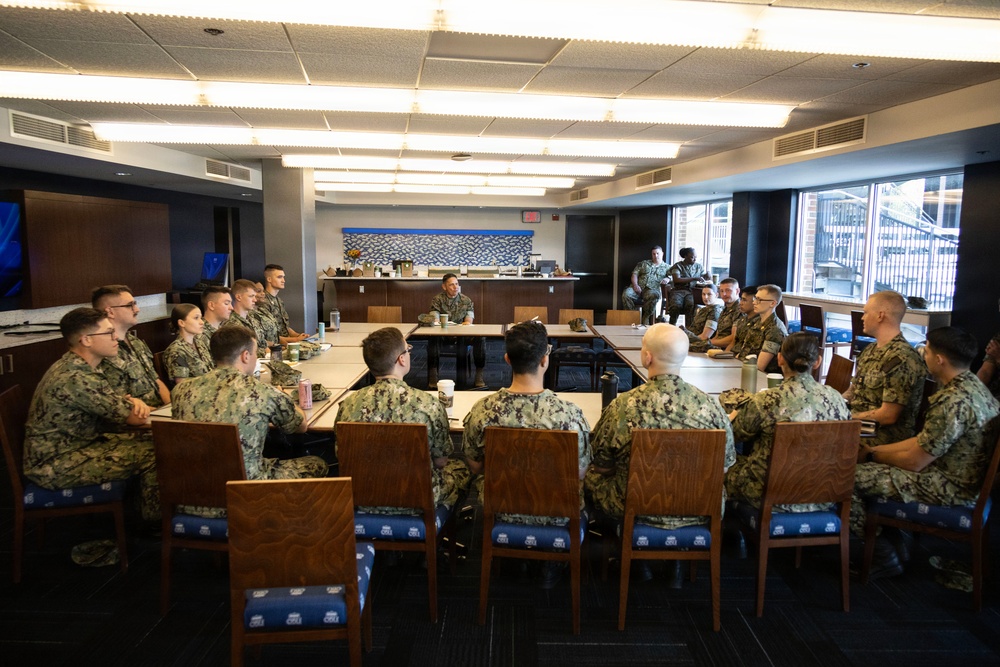 SMMC Ruiz visits Hampton Roads NROTC