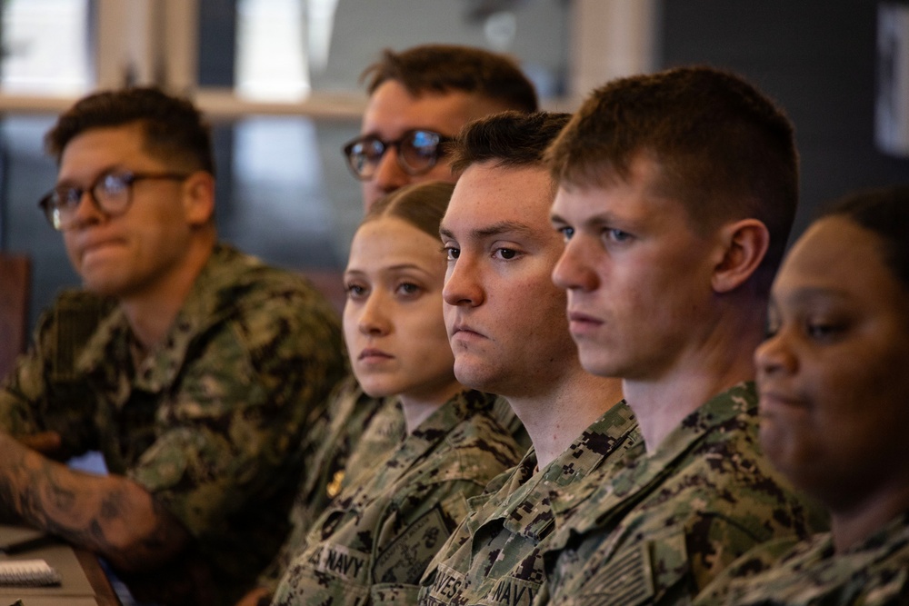 SMMC Ruiz visits Hampton Roads NROTC