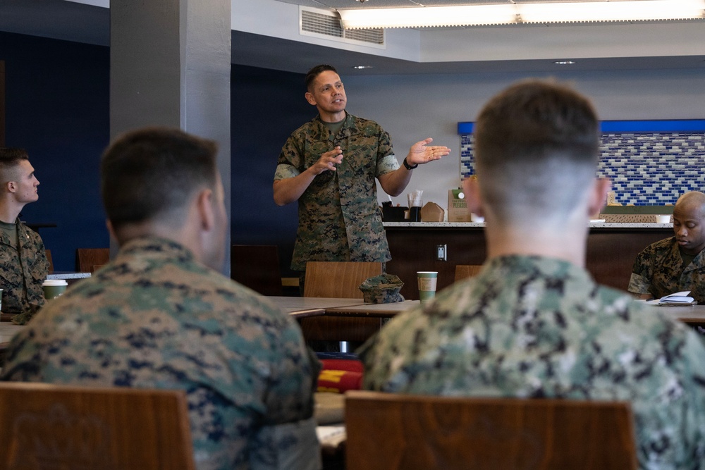 SMMC Ruiz visits Hampton Roads NROTC