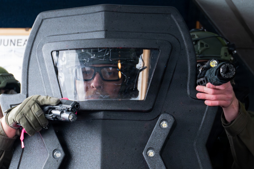 Coast Guard, SWAT and TSA conduct maritime training in Juneau, Alaska