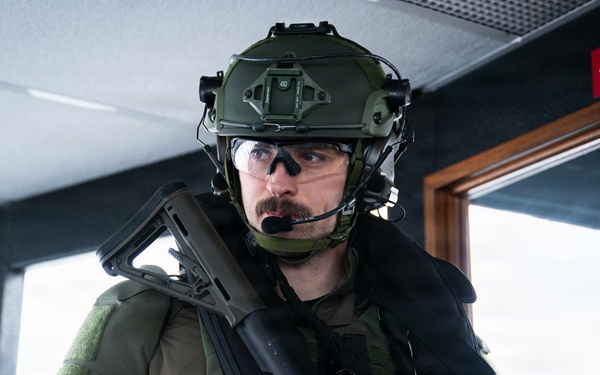 Coast Guard, SWAT and TSA conduct maritime training in Juneau, Alaska