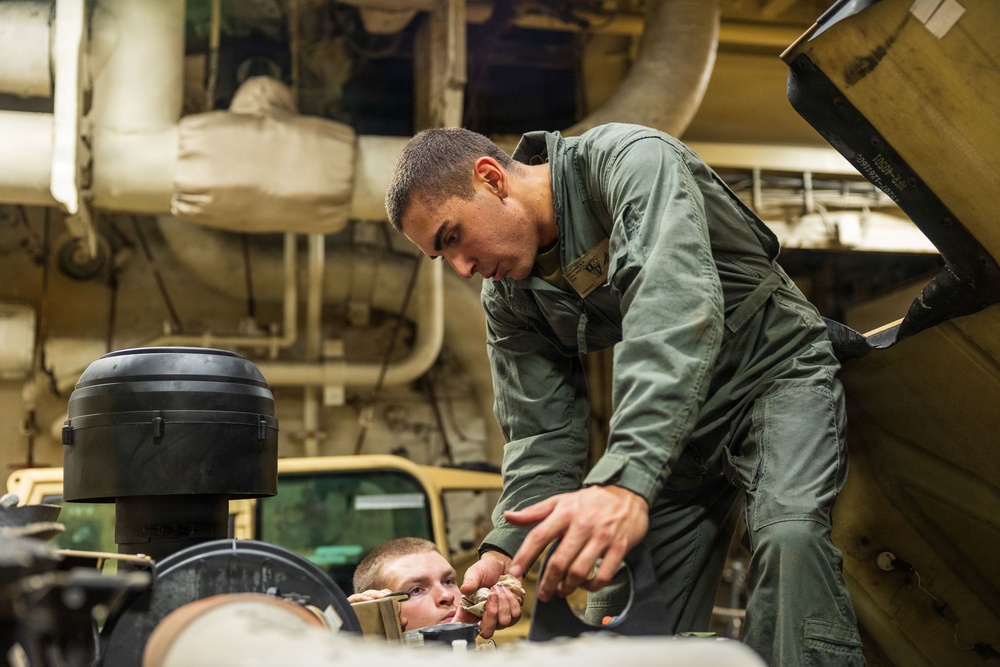 11th MEU Marines Conduct Vehicle Maintenance Aboard USS Boxer