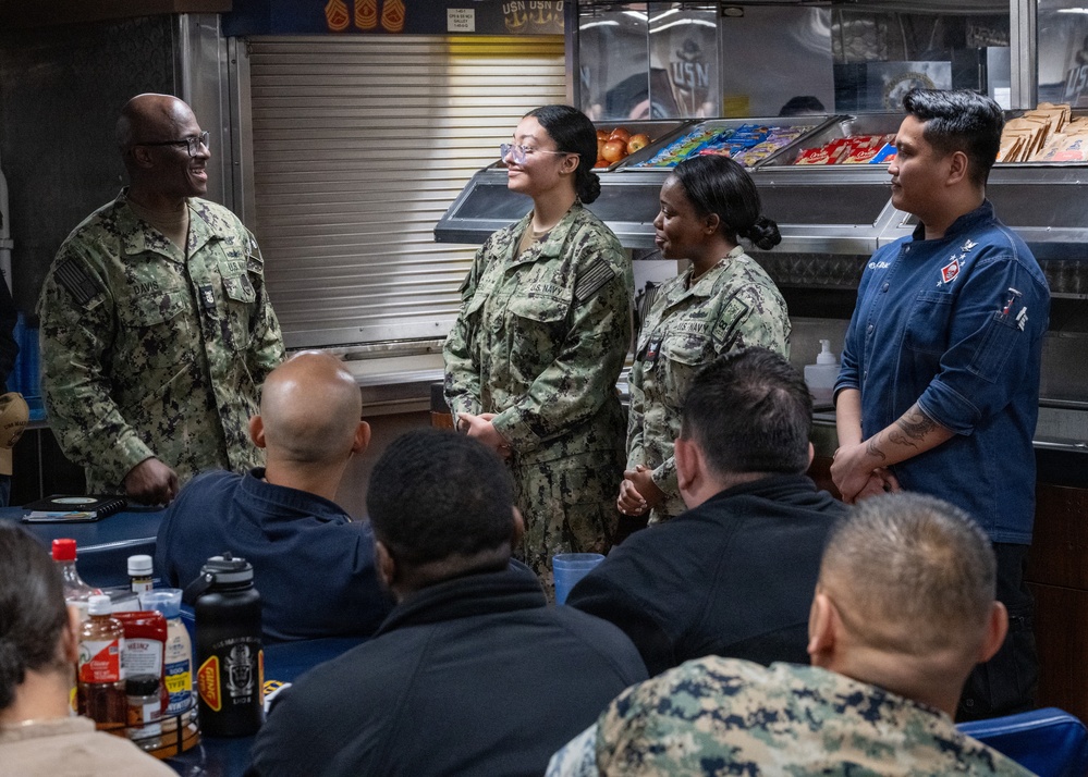 U.S. Pacific Fleet Master Chief Don Davis conducts battlespace circulation in NRSW