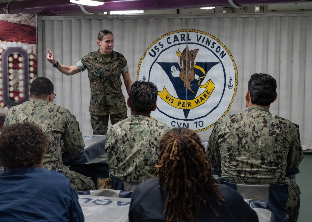 U.S. Pacific Fleet Master Chief Don Davis conducts battlespace circulation in NRSW