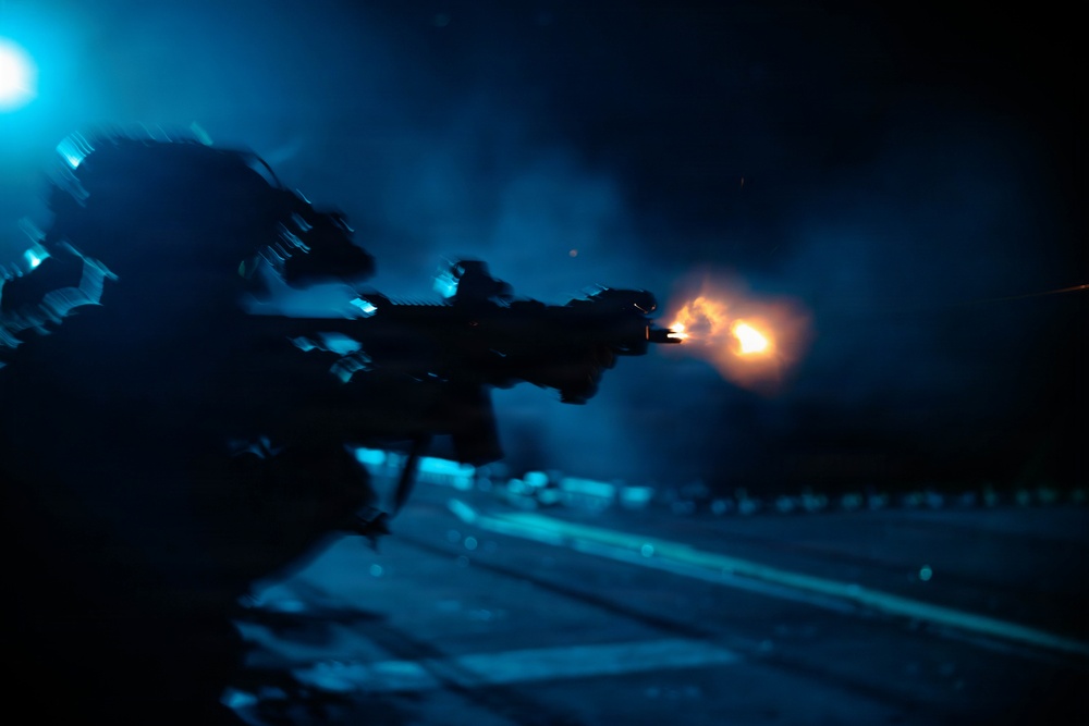 31st MEU | Maritime Raid Force Night Deck Shoot