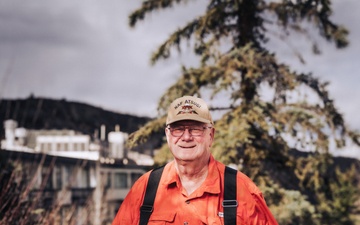 WSC Leads Amputated Sailor Toward Ski Patrol