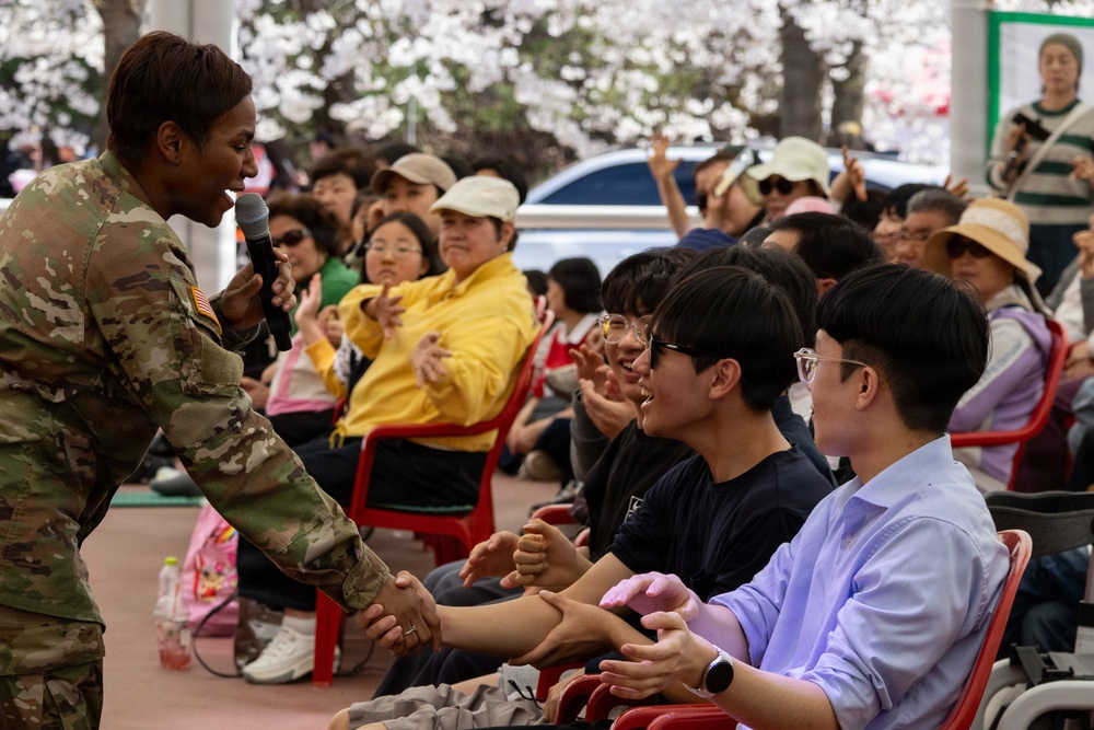 Eighth Army Jazz Combo Performs at Eden Cherry Blossom Festival