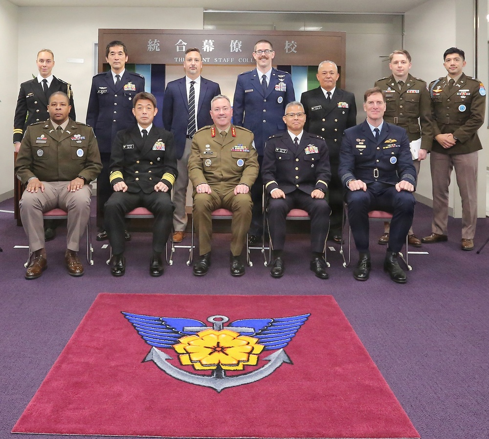 Deputy Commander Visits UNC-Rear Japan
