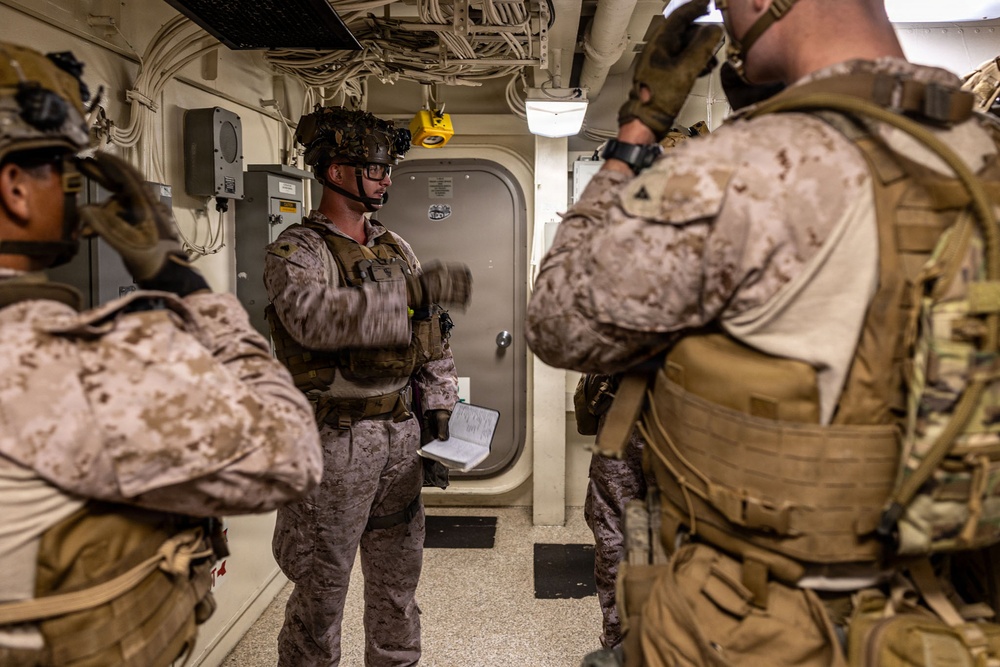 11th MEU Marines Conduct a Quick Reaction Force Drill Aboard USS Portland