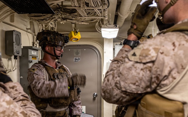 11th MEU Marines Conduct a Quick Reaction Force Drill Aboard USS Portland