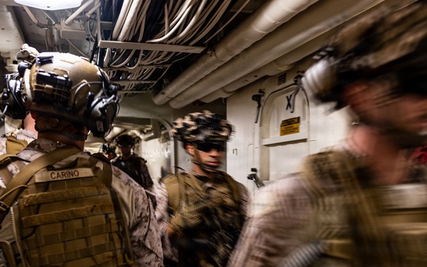 11th MEU Marines Conduct a Quick Reaction Force Drill Aboard USS Portland