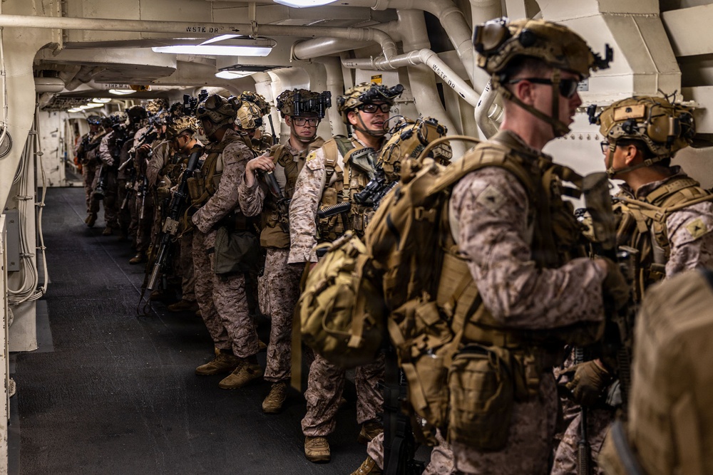 11th MEU Marines Conduct a Quick Reaction Force Drill Aboard USS Portland