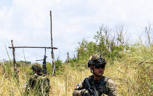 ehearsing for Readiness: U.S. and Philippine Forces Prepare for Combined Maneuver
