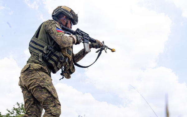 Rehearsing for Readiness: U.S. and Philippine Forces Prepare for Combined Maneuver