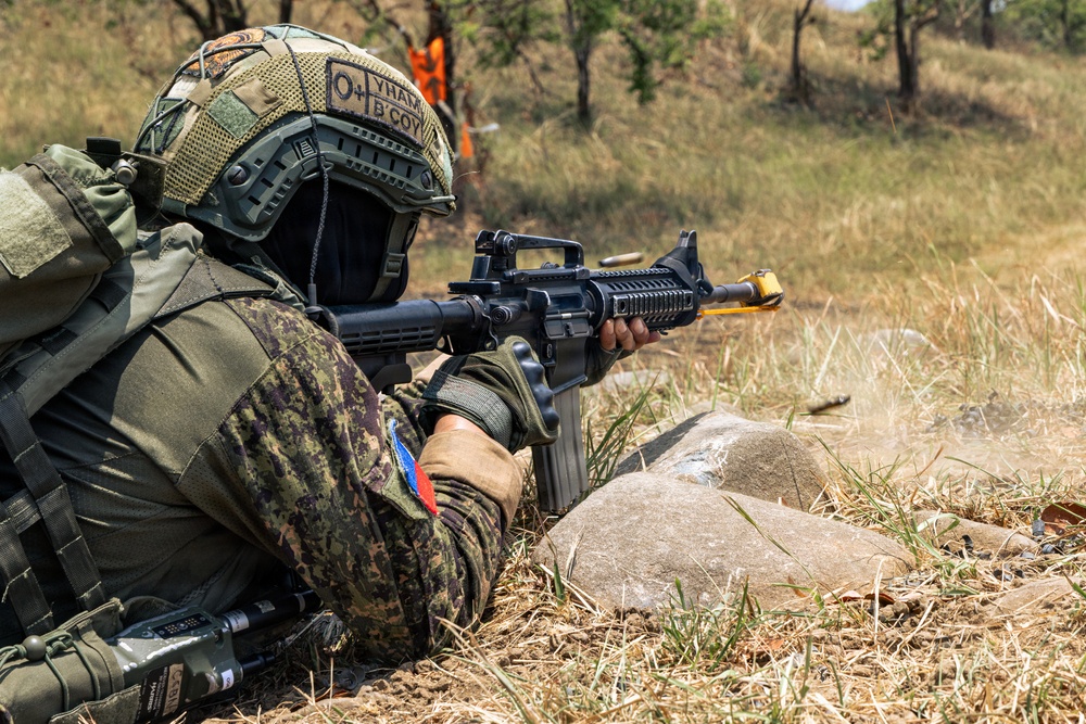 ehearsing for Readiness: U.S. and Philippine Forces Prepare for Combined Maneuver