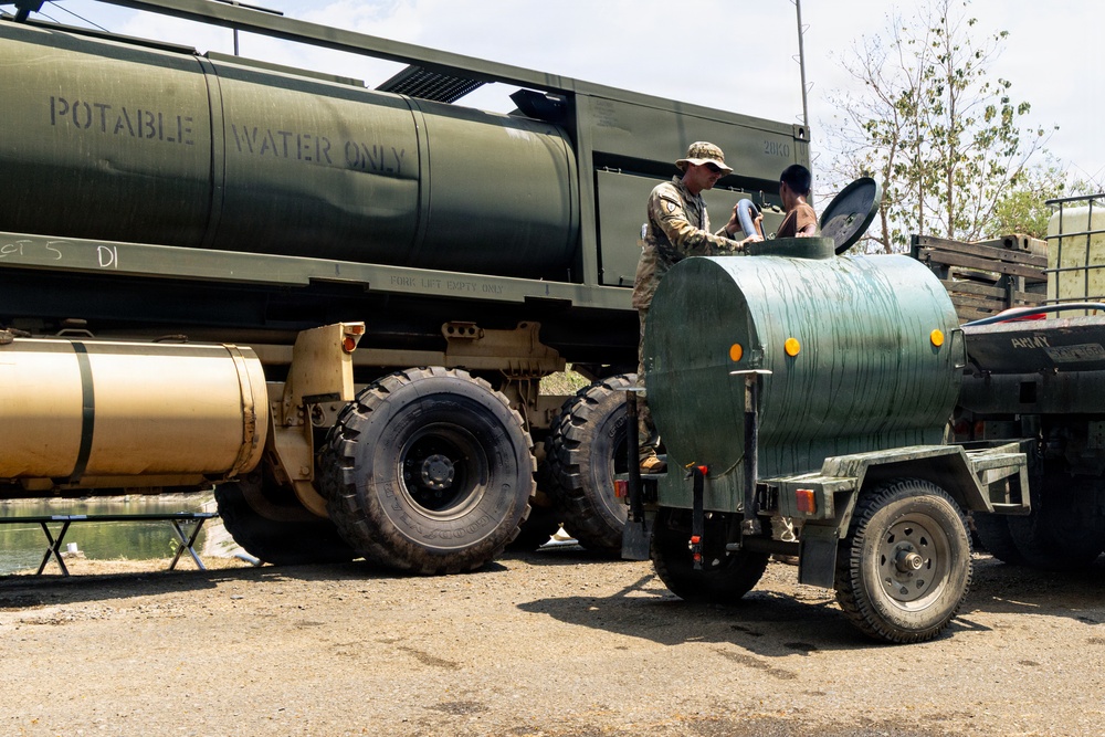 U.S. and Philippine Forces Integrate Water Operations