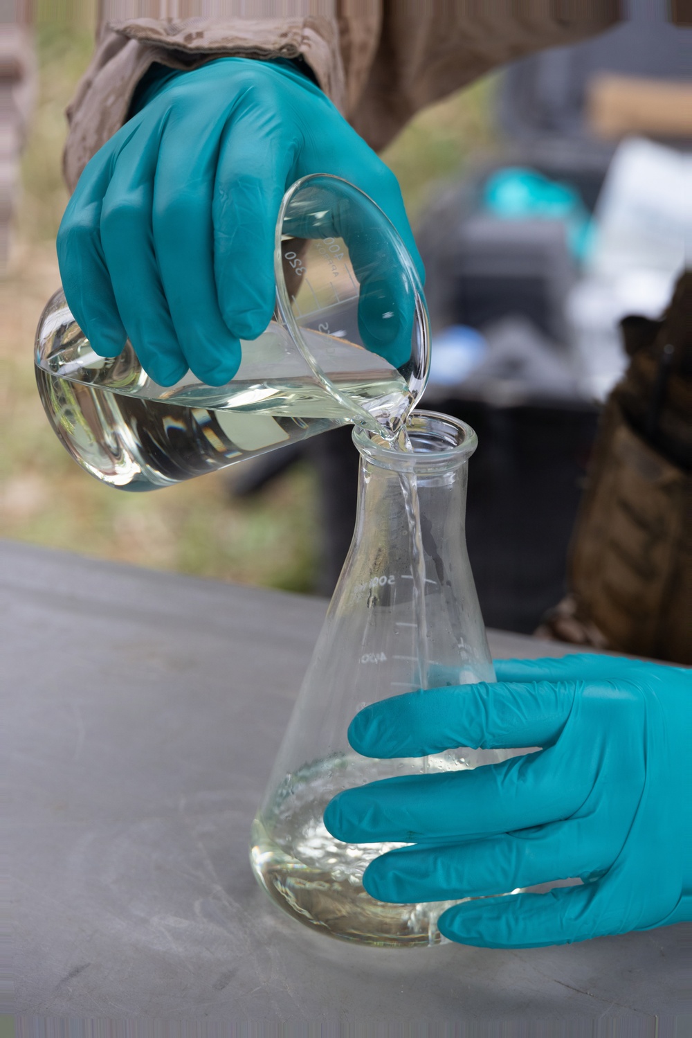9th ESB and 3rd Recon Marines Conduct a Demo Range