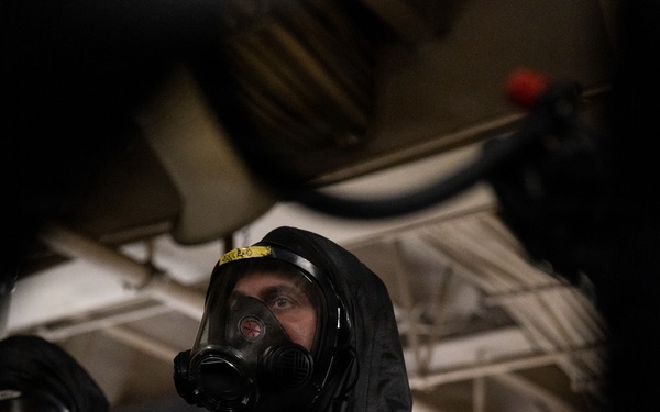 11th MEU Marines Conduct CBRN Training Aboard USS Boxer