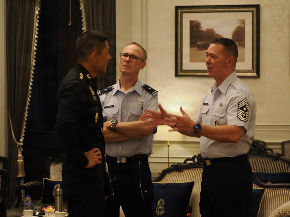 Washington National Guard leaders meet with Royal Thai Army in Bangkok
